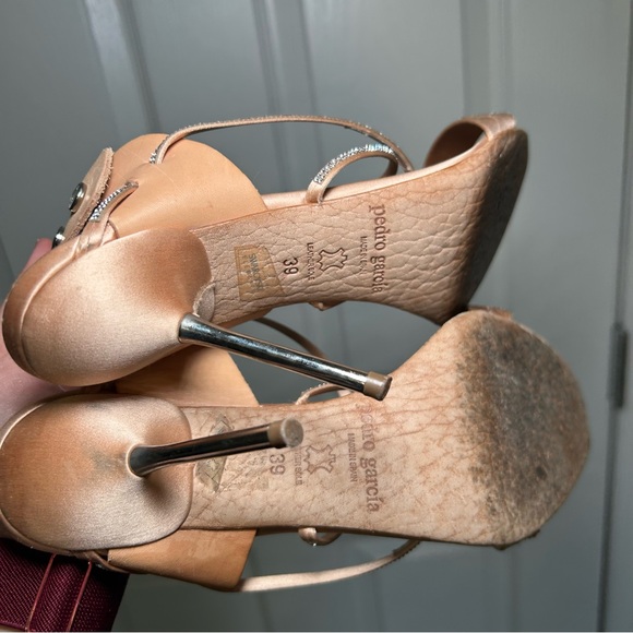⭐️Pedro Garcia ⭐️Blush and Crystal embellished strap sandal - Picture 6 of 6